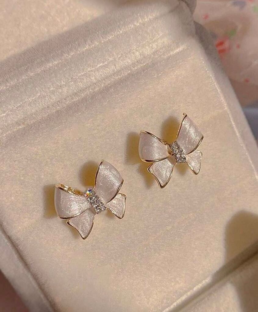 Lumi Bow Studs