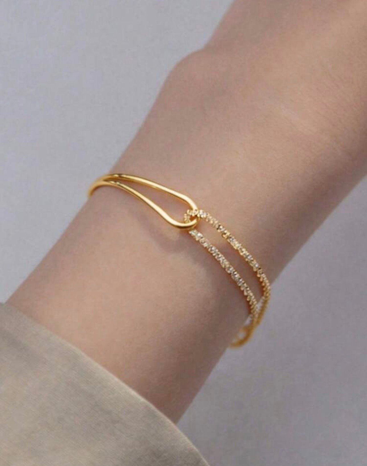 Eternal Loop Bracelet - Image 2