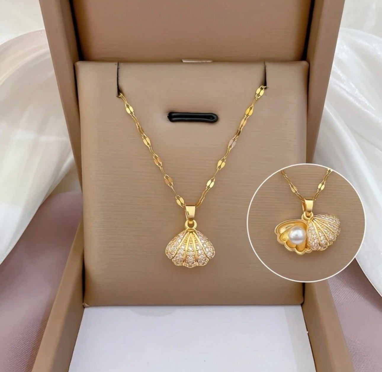 The Bizmoune Necklace - Image 2