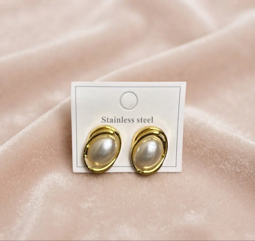 Pearl Studs - Image 2